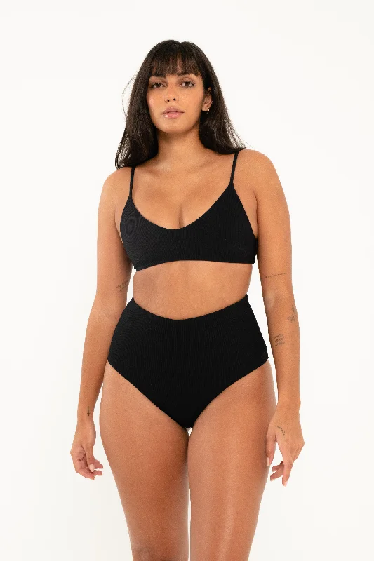 Stella Top // Black (ribbed)